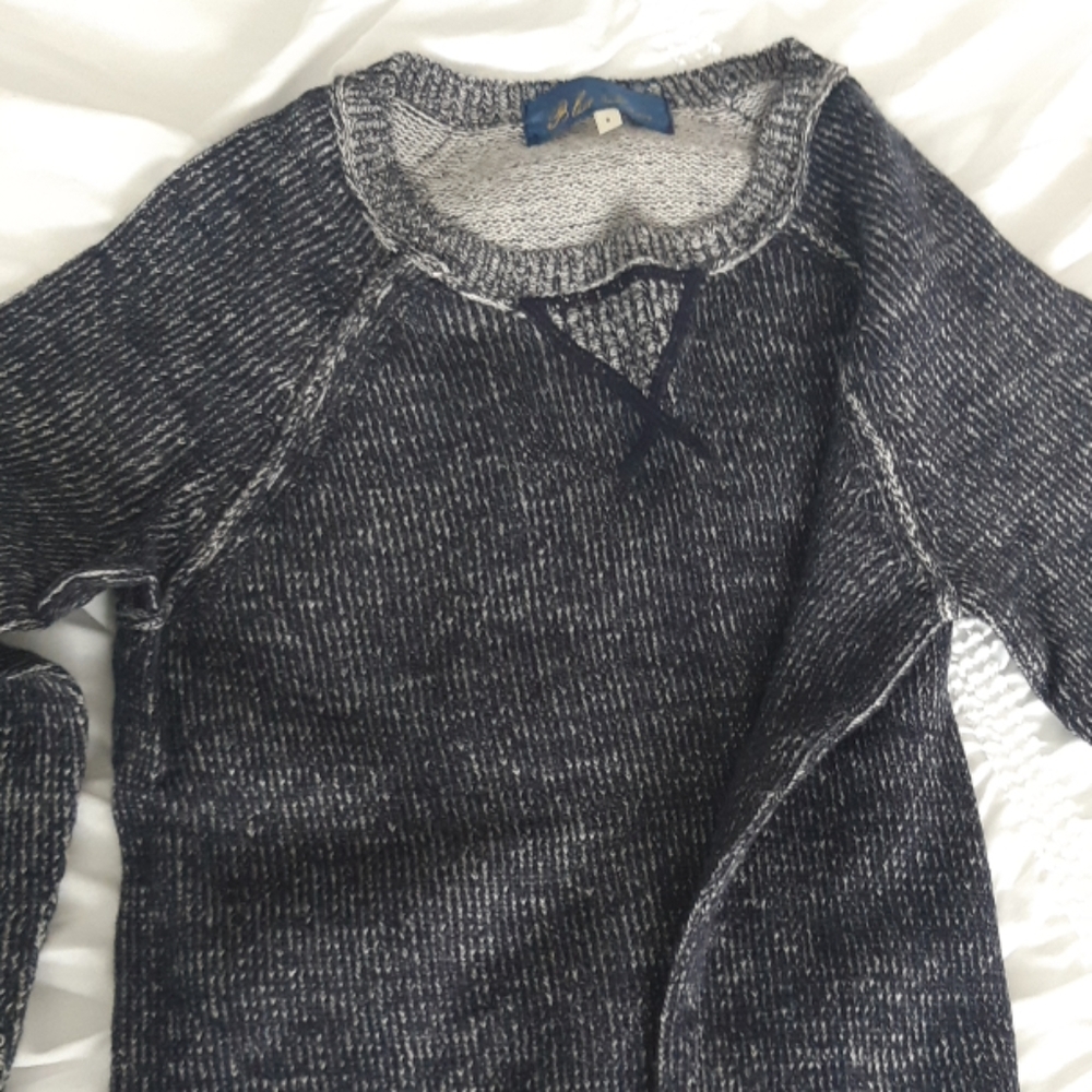 Sweater - Picture 2 of 4